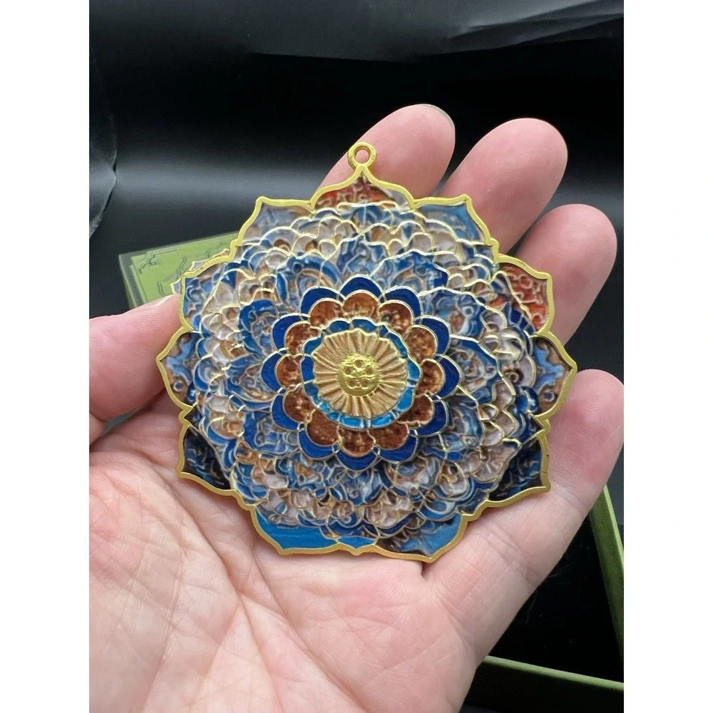 Chinese Cloisonne Enamel Hand Mirror Floral Medallion Green Tassel Gift Box